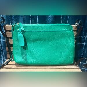 TALBOTS GREEN LEATHER WRISLETS BRAND NEW WITHOUT TAG
